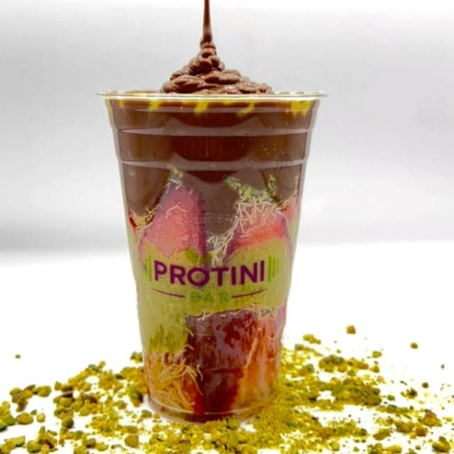 Dubai Strawberries with Pistachio.
